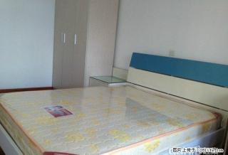 (单间出租)市中心附近大卧室299元起租（晚了就没了） - 秦皇岛28生活网 qhd.28life.com