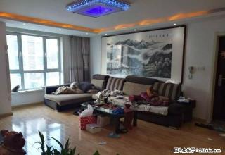 龙溪御园2楼三室两厅精装修家具家电齐保暖包物业2.5万出租 - 秦皇岛28生活网 qhd.28life.com