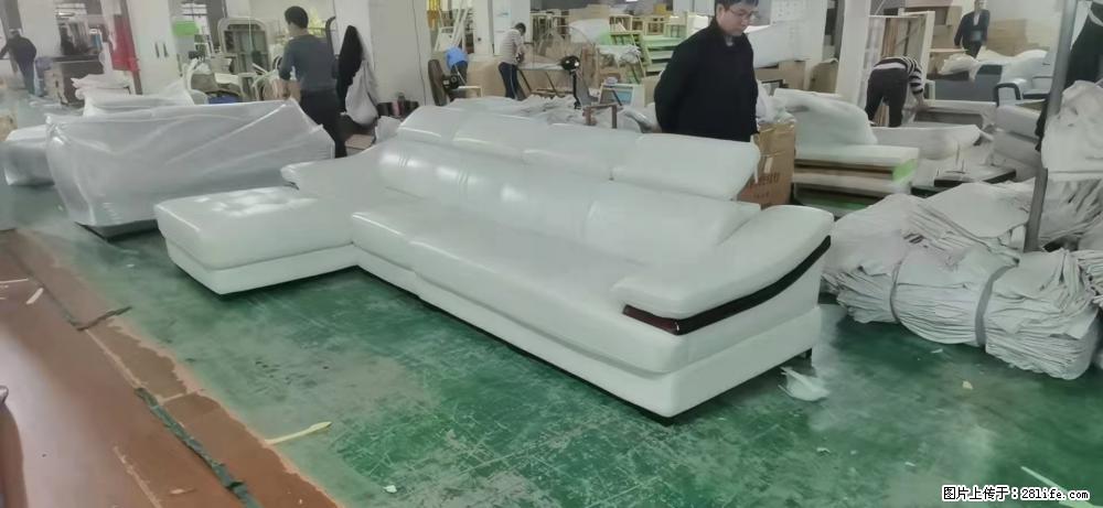 【大厂仿真皮沙发】实木框架,高回弹海绵45密度。全新包装,质量非常好,3.6米右贵妃 - 各类家具 - 居家生活 - 秦皇岛分类信息 - 秦皇岛28生活网 qhd.28life.com